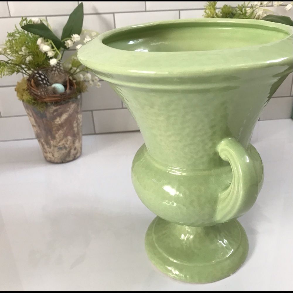 Vase Vintage Light Green Double Handle - Picture 4 of 6